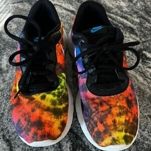 Nike Tanjun Sneakers Womens 7 Multicolor Tie-Dye Low Top Shoes Psychedelic Hippi